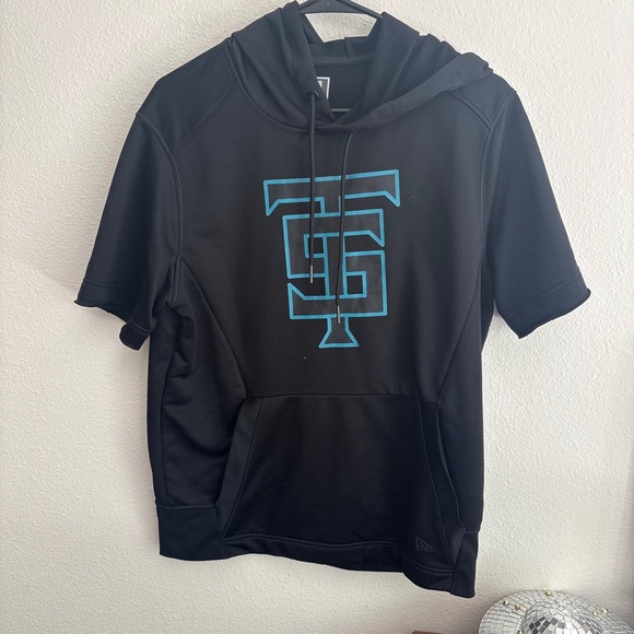New Era Other - New Era Mens Black Short Sleeve Graphic Hoodie Pullover Small S/P Polyester
